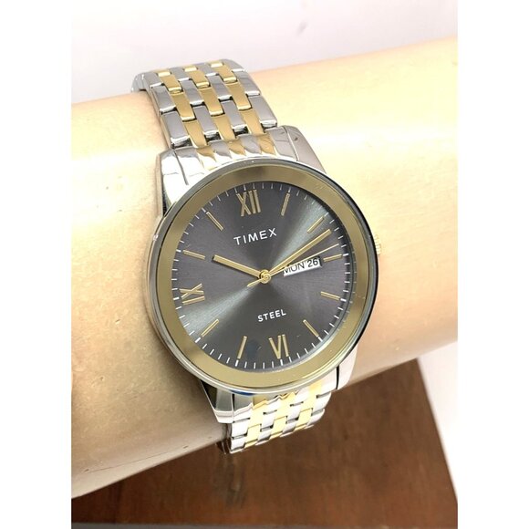 Timex Men's Watch TW2T50500 Quartz Gray Dial Two Tone Stainless Steel 41mm - Picture 11 of 14